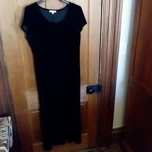 Karen Kane black velvet long dress size xl